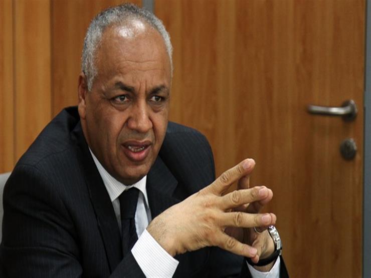 مصطفى بكري: القبض على رئيس الجمارك متلبسًا في قضية رشوة...مصراوى مصطفى بكري: القبض على رئيس الجمارك متلبسًا في قضية رشوة...مصراوى