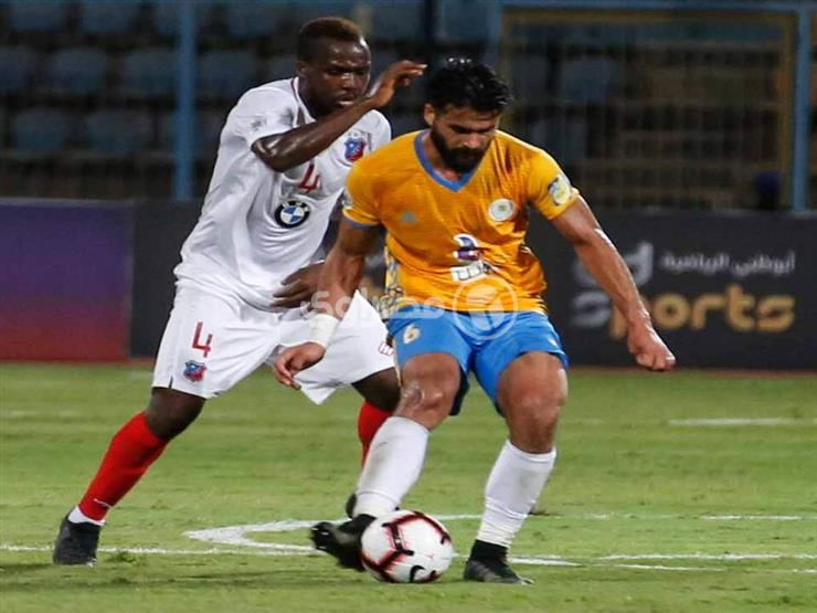 اشتباكات بمباراة الكويت والإسماعيلي.. والاعتداء على مدرب ال...مصراوى اشتباكات بمباراة الكويت والإسماعيلي.. والاعتداء على مدرب ال...مصراوى
