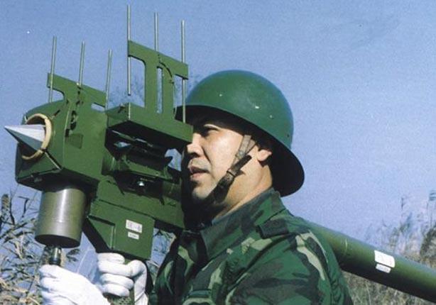 FN-6_portable_air_defense_missile_weapon_system_MANPADS_with_IFF_China_Chinese_army_defense_industry_002
