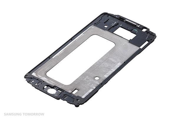 Teardown_GalaxyS6_Inside_2