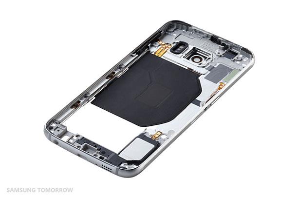 Teardown_GalaxyS6_Inside_3