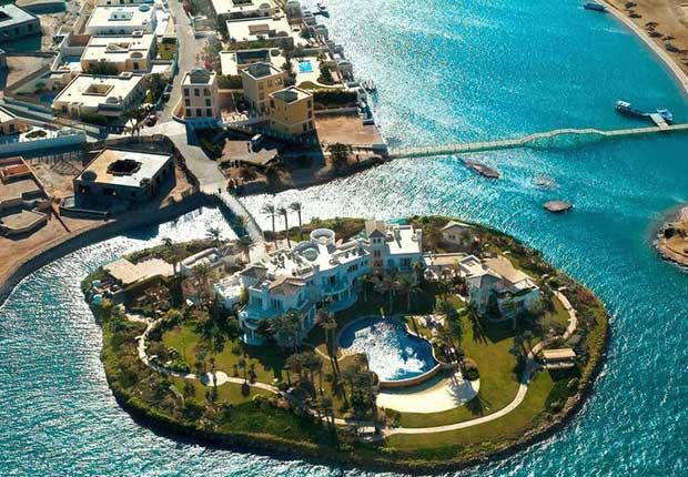 GOUNA