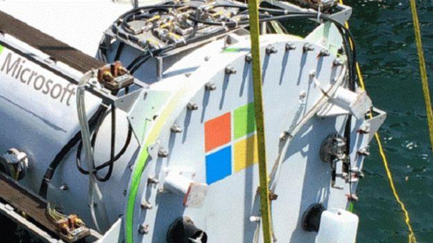 161018184138_is_the_internet_a_waste_of_water_640x360_microsoft_nocredit