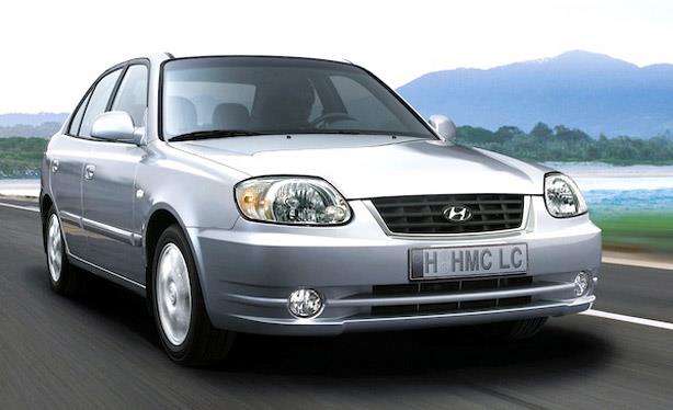 Hyundai-Verna-Egypt-2007c
