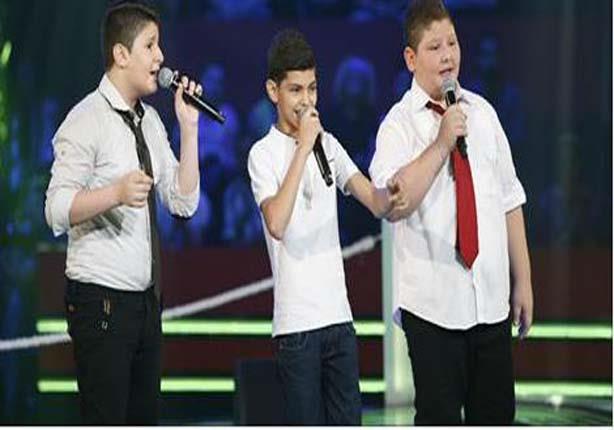 متسابق يستخدم خدوده لإقناع نانسي عجرم في The voice kids (2)