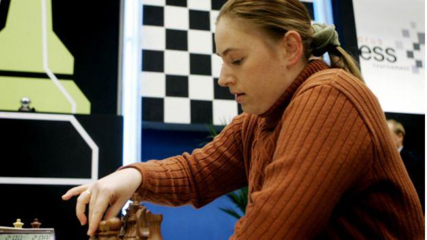 160930034813_chess_women_player_640x360__nocredit