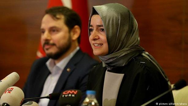 وزيرة شؤون العائلة التركية التي تم منعها من دخول هولندا، فاطمة بتول سايان كايا
