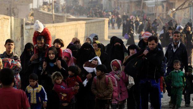 نحو 51 ألف عراقي من الموصل