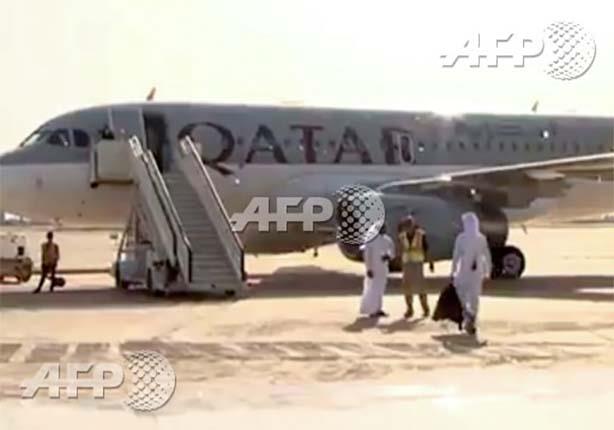 صورة للطائرة القطرية المحملة بالأموال فى مطار بغداد الدولي 