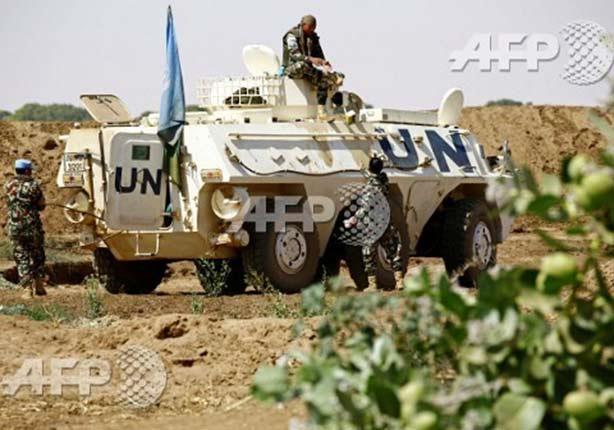 جنود حفظ سلام تابعون للأمم المتحدة في شمال دارفور في 9 فبراير 2017 (أ ف ب)