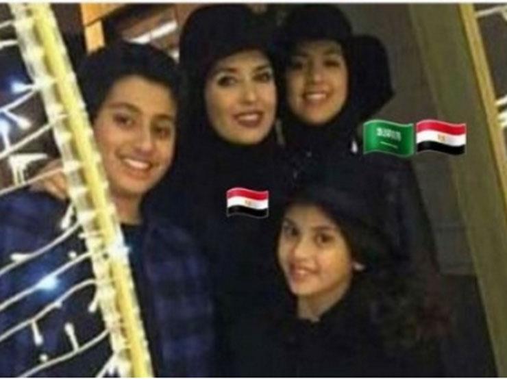 جيهان نصر تظهر مع أبنائها من زوجها السعودي
