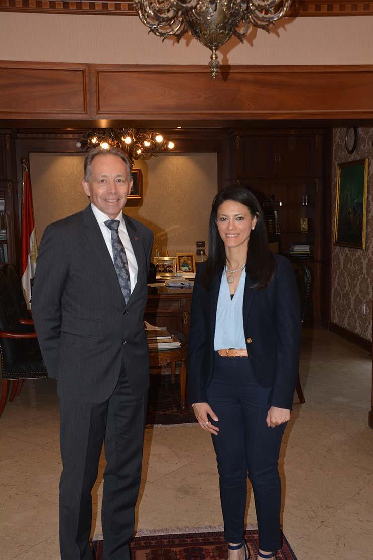 الدكتورة رانيا المشاط مع سفير أستراليا بالقاهرة  (2)