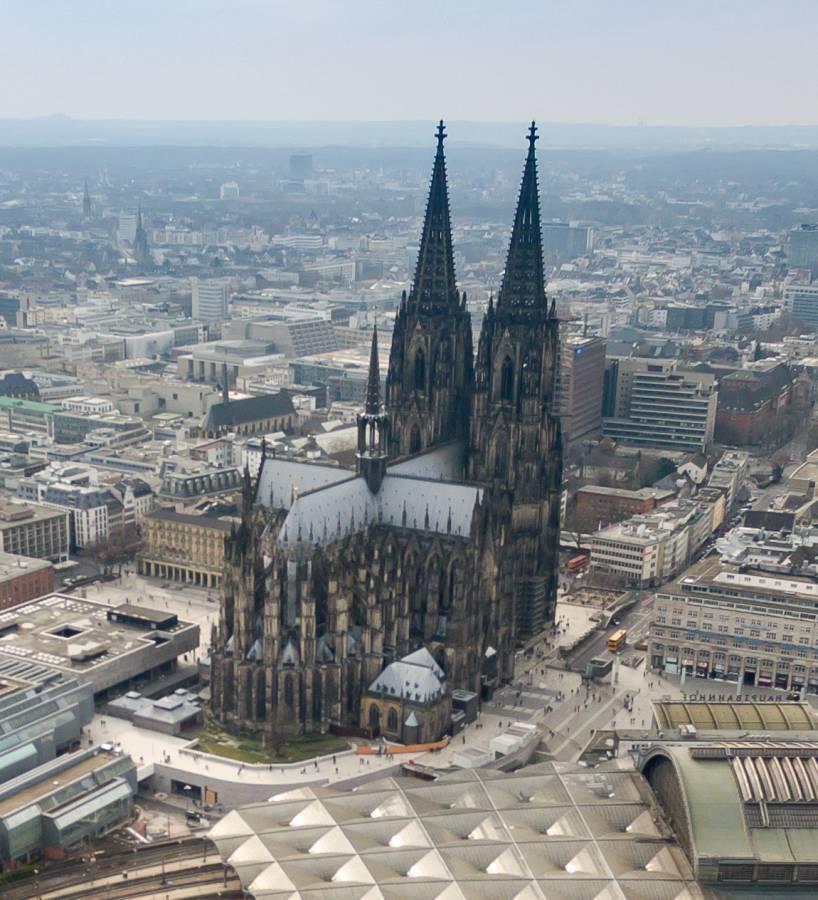 7-كاتدرائية كولونيا في ألمانيا