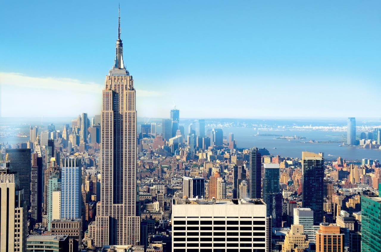 11-مبنى إمباير ستايت في ولاية نيويورك في الولايات المتحدة الأميركية