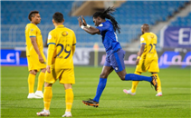 هدفا الهلال أمام التعاون 