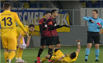 لحظة طرد مصطفى محمد أمام أنقرة جوتشو