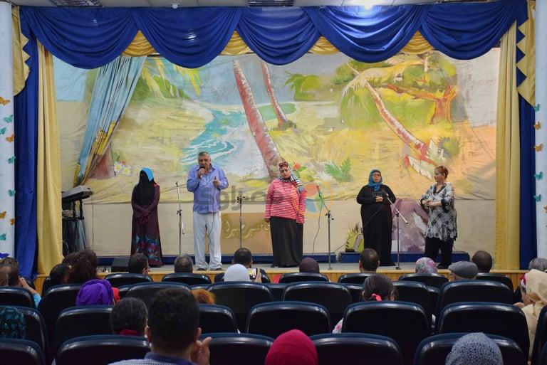 مسرحية ورسم وغناء كيف احتفل نزلاء مستشفى العباسية باليوم ا مصراوى