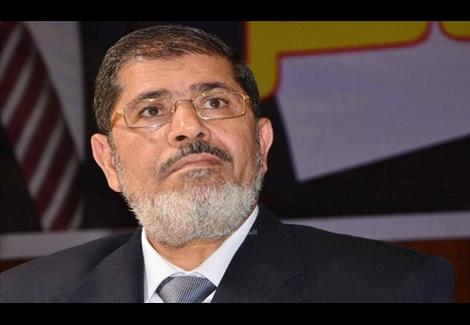 ستة مشاهد في حياة المصريين منذ عزل مرسي ستة مشاهد في حياة المصريين منذ عزل مرسي