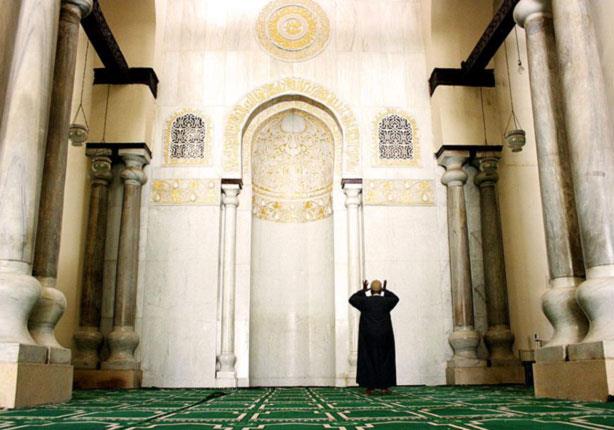 أعاني من التبول اللاإرادي مما يعطلني عن الصلاة في مواعيدها فما العمل؟ أعاني من التبول اللاإرادي مما يعطلني عن الصلاة في مواعيدها فما العمل؟