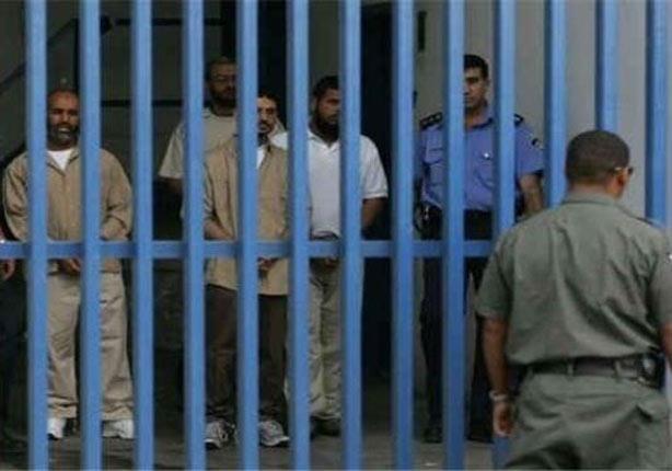 هيئة فلسطينية: الاحتلال الإسرائيلي ينقل 3 أسرى من سجن "ريمون" ويعزلهم هيئة فلسطينية: الاحتلال الإسرائيلي ينقل 3 أسرى من سجن "ريمون" ويعزلهم