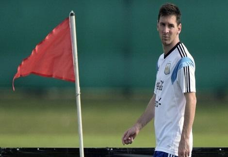 بالفيديو- الصراع بين ميسي ورونالدو يصل إعلانات الشامبو! بالفيديو- الصراع بين ميسي ورونالدو يصل إعلانات الشامبو!
