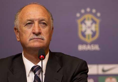 سكولاري يختار انريكي لاعب نابولي في تشكيلته المبدئية لكأس العالم سكولاري يختار انريكي لاعب نابولي في تشكيلته المبدئية لكأس العالم