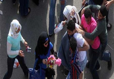 ''التحرش'' بين انهيار القيم الأخلاقية وقانون عاجز ومطالبات دولية بآليات حماية ''التحرش'' بين انهيار القيم الأخلاقية وقانون عاجز ومطالبات دولية بآليات حماية