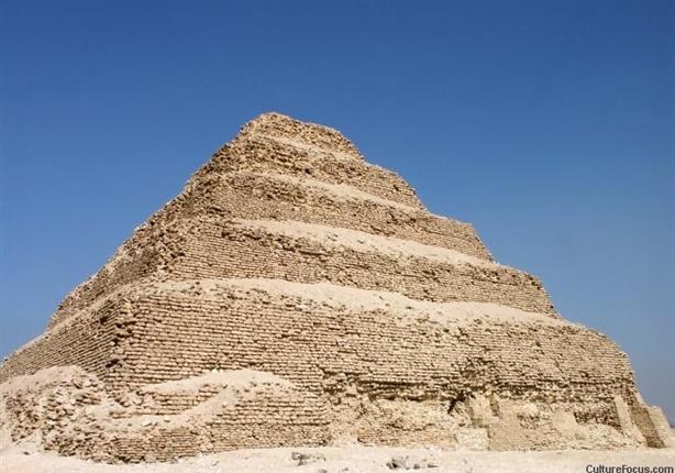 زوسر .. هرم الأزمات (تقرير) زوسر .. هرم الأزمات (تقرير)