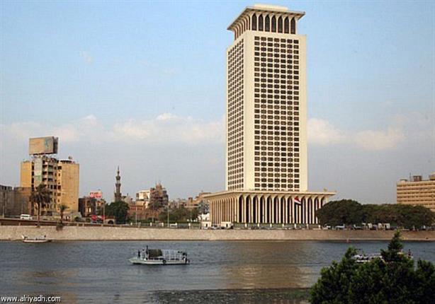 الخارجية تُجدد التحذير من السفر إلى ليبيا.. وتهيب بالمقيمين بها توخي الحذر الخارجية تُجدد التحذير من السفر إلى ليبيا.. وتهيب بالمقيمين بها توخي الحذر
