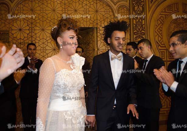 4 لقطات أثارت الجدل في حفلات زفاف النجوم في 2015 4 لقطات أثارت الجدل في حفلات زفاف النجوم في 2015