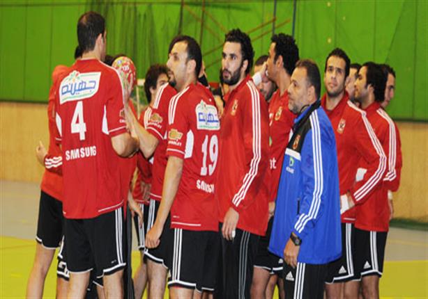 الأهلي يخطف تعادلا في الثانية الأخيرة أمام الزمالك بدوري اليد الأهلي يخطف تعادلا في الثانية الأخيرة أمام الزمالك بدوري اليد