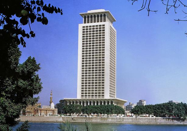 مسؤول: تنسيق مستمر بين مصر وتونس وليبيا لإجلاء المصريين من ليبيا مسؤول: تنسيق مستمر بين مصر وتونس وليبيا لإجلاء المصريين من ليبيا