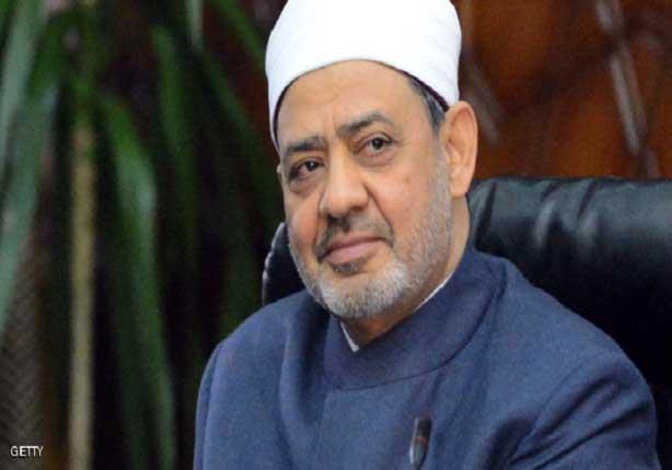 شيخ الأزهر يقرر زيادة المنح المقدمة لمسلمي سنغافورة إلى 10 شيخ الأزهر يقرر زيادة المنح المقدمة لمسلمي سنغافورة إلى 10