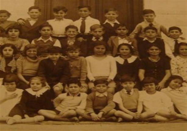 طلاب مدرسة ابراهم بطش الملحقة بالمعبد اليهودي طلاب مدرسة ابراهم بطش الملحقة بالمعبد اليهودي