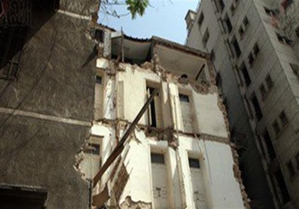 إخلاء عقار قديم غرب الإسكندرية من قاطنيه بعد انهيار أجزاء منه إخلاء عقار قديم غرب الإسكندرية من قاطنيه بعد انهيار أجزاء منه