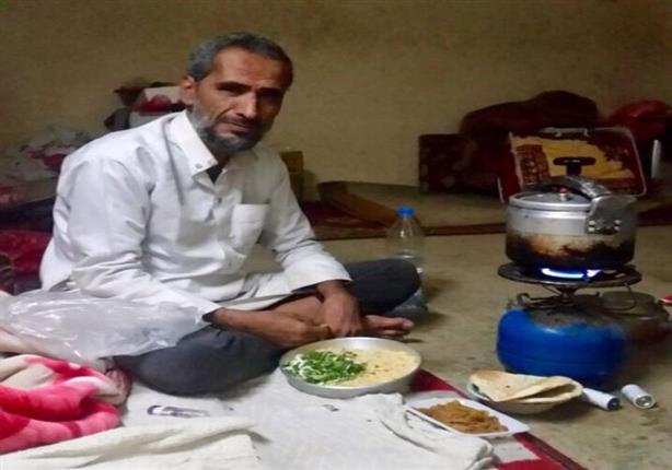 قصة رجل فقد 27 فردا من أسرته في غارة جوية في اليمن قصة رجل فقد 27 فردا من أسرته في غارة جوية في اليمن