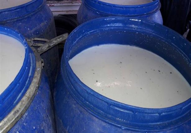 ضبط 2200 لتر لبن فاسد في بني سويف ضبط 2200 لتر لبن فاسد في بني سويف
