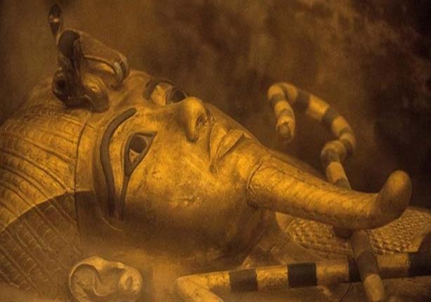 "الآثار" تكشف تفاصيل أول مصنع للمستنسخات الأثرية المصرية "الآثار" تكشف تفاصيل أول مصنع للمستنسخات الأثرية المصرية