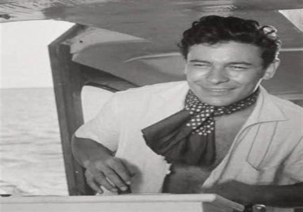 صورة نادرة لأحمد رمزي يزور رشدي أباظة أثناء مرضه صورة نادرة لأحمد رمزي يزور رشدي أباظة أثناء مرضه