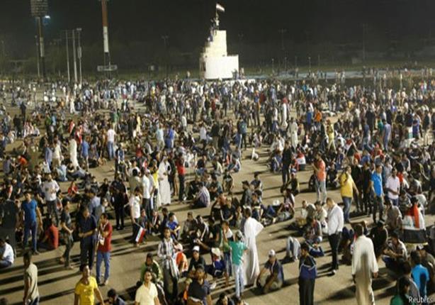 رئيس الوزراء العراقي يأمر باعتقال المحتجين الذين اقتحموا مجلس النواب رئيس الوزراء العراقي يأمر باعتقال المحتجين الذين اقتحموا مجلس النواب