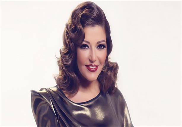 بالفيديو سميرة سعيد تستعيد الذكريات في كليب محصلش حاجة