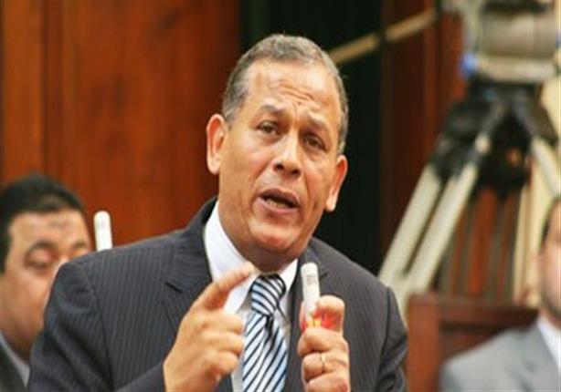 السادات يشيد بتوجيهات الرئيس بتطهير الترع والمصارف السادات يشيد بتوجيهات الرئيس بتطهير الترع والمصارف