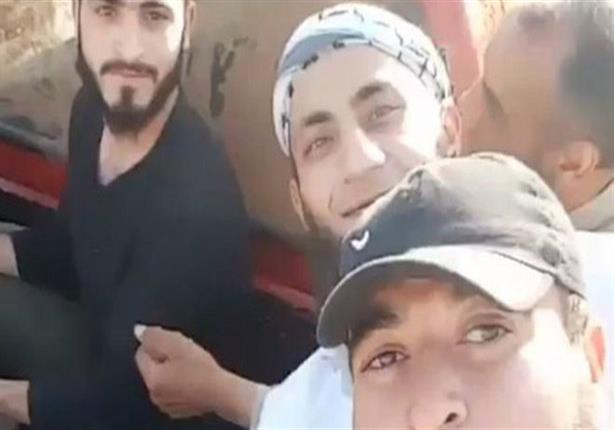 سوريا: الصبي الذي قطع رأسه "لم يكن مقاتلا" سوريا: الصبي الذي قطع رأسه "لم يكن مقاتلا"