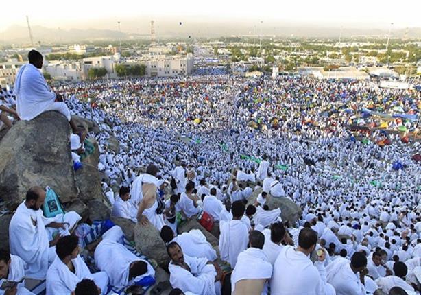 المشعر الحرام يكتسى باللون الأبيض.. والعربى يطمئن على الحجاج المصريين المشعر الحرام يكتسى باللون الأبيض.. والعربى يطمئن على الحجاج المصريين