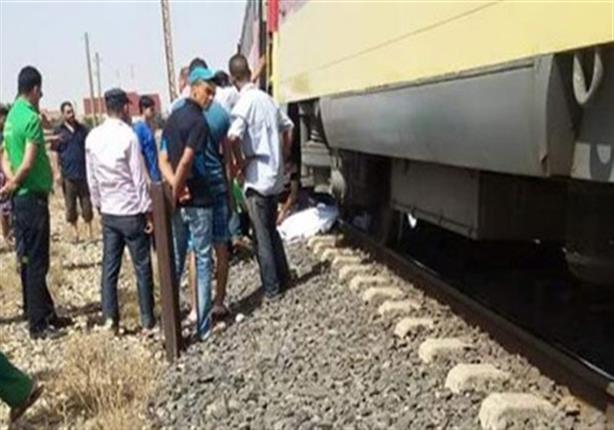حول جثتها لأشلاء.. مصرع ربة منزل صدمها قطار في سوهاج حول جثتها لأشلاء.. مصرع ربة منزل صدمها قطار في سوهاج