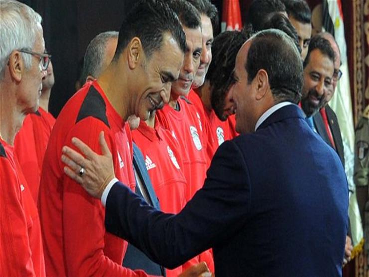 وزير الرياضة واتحاد الكرة: الدولة لن تتحمل مكافأة "المليون ونصف" للمنتخب وزير الرياضة واتحاد الكرة: الدولة لن تتحمل مكافأة "المليون ونصف" للمنتخب
