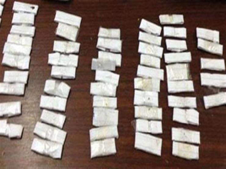 القبض على مسجل خطر بحيازته 82 تذكرة "هيروين" في دمياط القبض على مسجل خطر بحيازته 82 تذكرة "هيروين" في دمياط