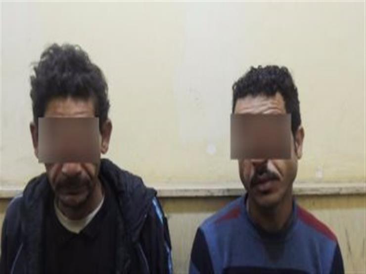 سقوط عصابة تستقطب ضحاياها من "الإنترنت" لسرقة هواتفها المحمولة سقوط عصابة تستقطب ضحاياها من "الإنترنت" لسرقة هواتفها المحمولة