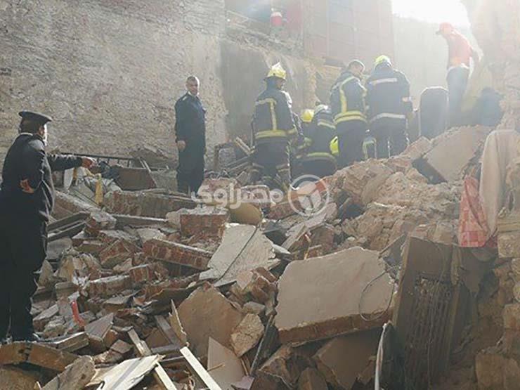 انهار فوقهم جدار منزل.. مصرع طفلة وإصابة 4 في البحيرة انهار فوقهم جدار منزل.. مصرع طفلة وإصابة 4 في البحيرة