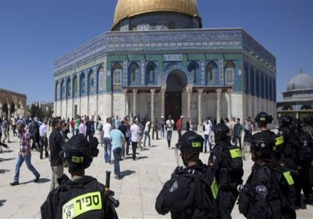 450 مستوطنا يقتحمون الأقصى بحراسة مشددة من الاحتلال الإسرائيلي 450 مستوطنا يقتحمون الأقصى بحراسة مشددة من الاحتلال الإسرائيلي